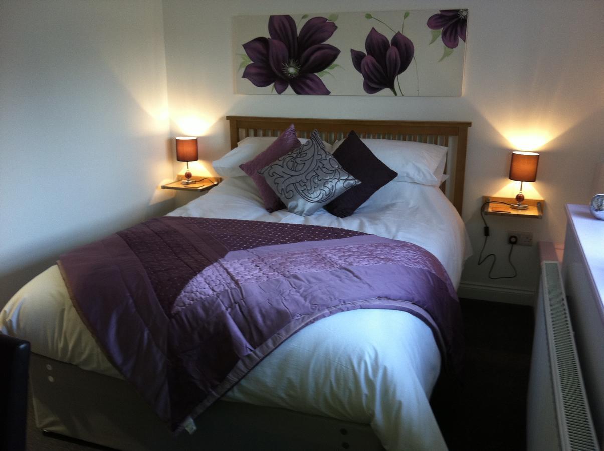 Bed and Breakfast The Coffee Pot Tavern Potterspury Exteriér fotografie