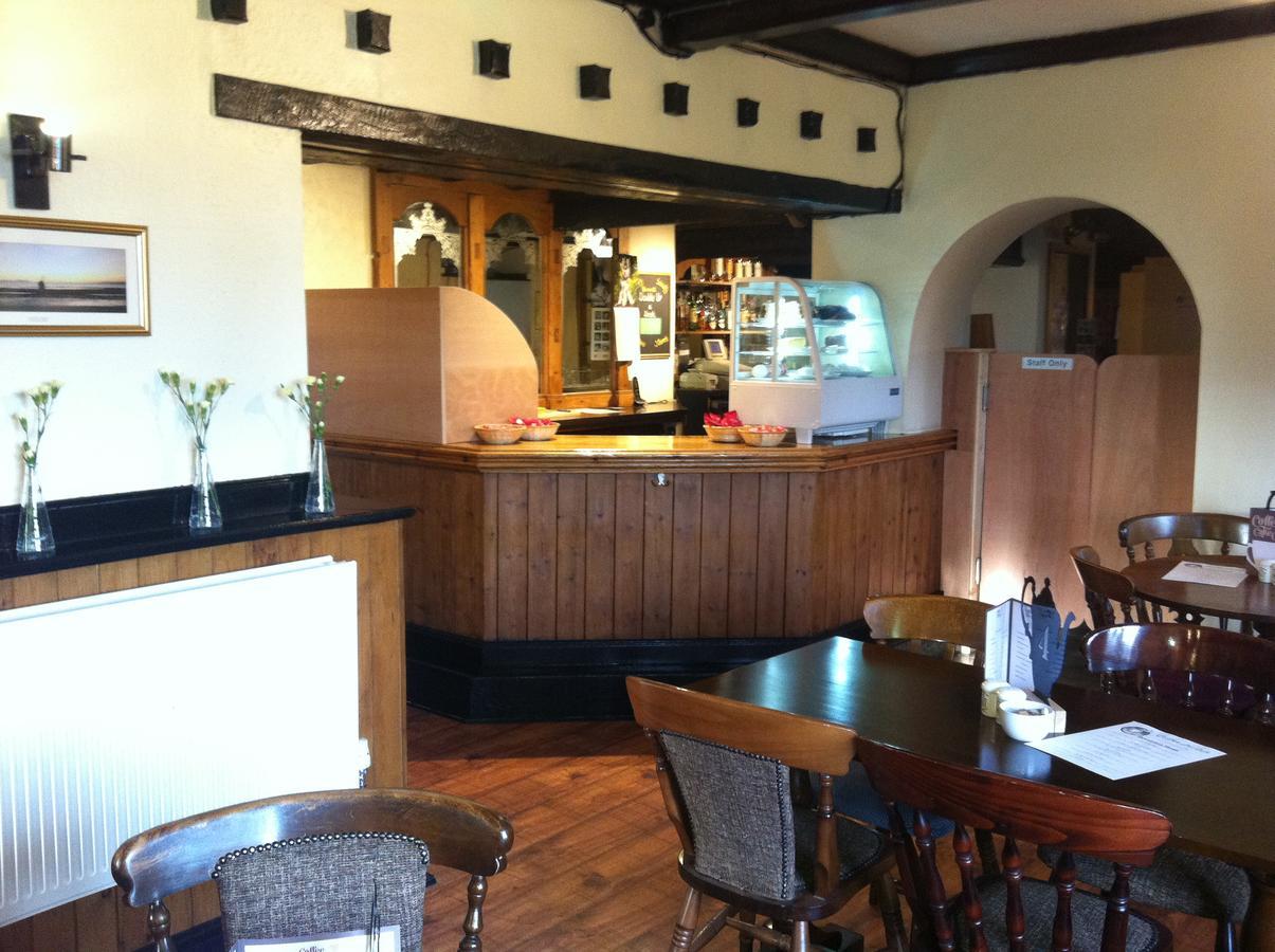 Bed and Breakfast The Coffee Pot Tavern Potterspury Exteriér fotografie